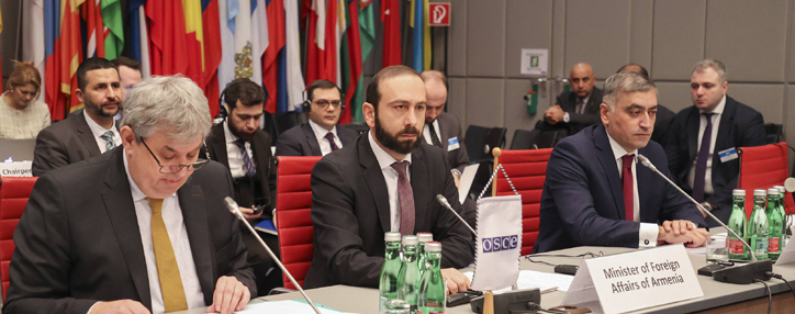 Глава МИД Армении заявил о необходимости немедленного вмешательства международного сообщества в кризис в Арцахе