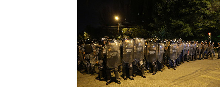 Երևանում բողոքի ակցիայի ցրումից հետո հարյուրից ավել մարդ բերման է ենթարկվել 