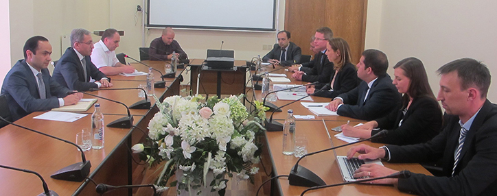 ЕИБ заинтересован в участии в энергетических проектах в Армении