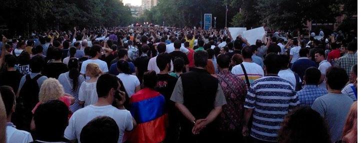 Полиция Армении призывает протестующих против подорожания электроэнергии не накалять ситуацию