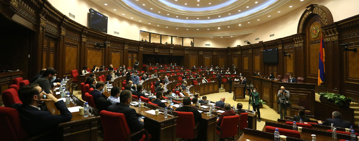 Национальное Собрание Армении проводит выборы премьер-министра