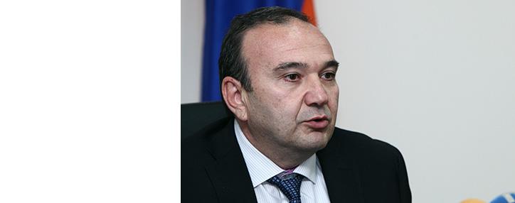Министр образования Армении утвердил новый регламент школьной программы для выпускных классов