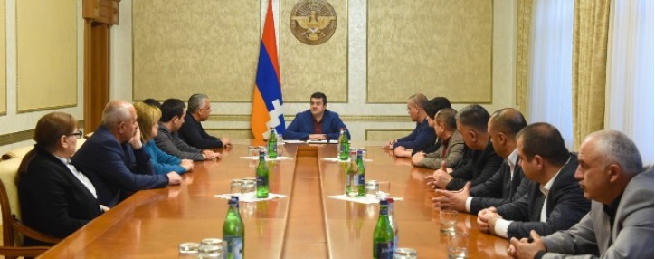 Арутюнян по итогам консультаций примет решения, которые позволят избежать внутриполитического кризиса