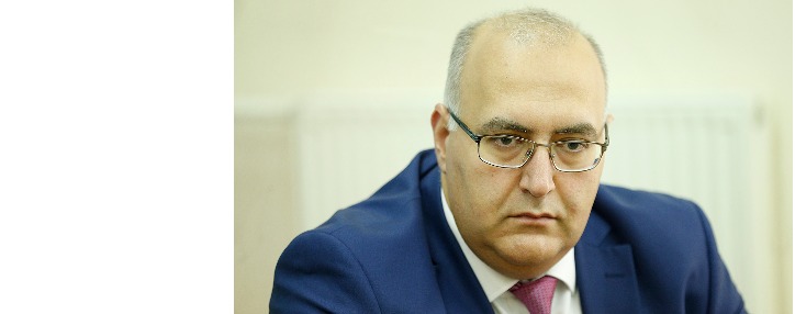 НС Армении обсуждает кандидатуру нового главы КРОУ   