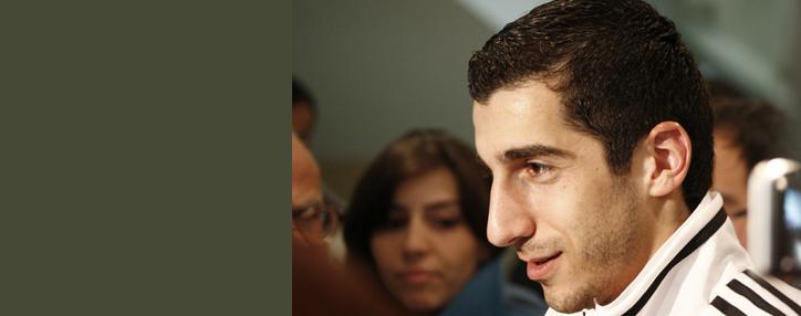 «Челси» и «Манчестер Сити» заинтересованы в услугах Мхитаряна – английские СМИ