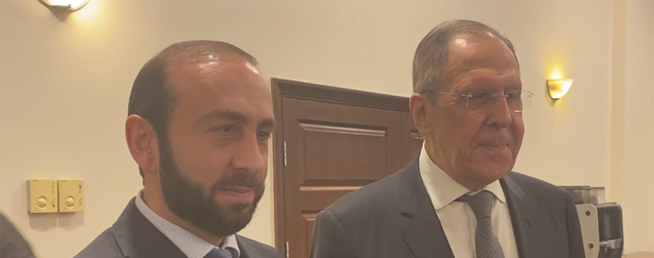 В Анталье проходит встреча Арарата Мирзояна и Сергея Лаврова