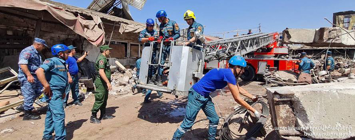 Минсоц предложил выплатить 3 млн. драмов семьям погибших при взрыве ереванского "Сурмалу"