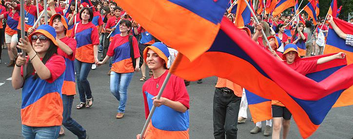 Правительство утвердило правила использования и изготовления флага и герба Армении