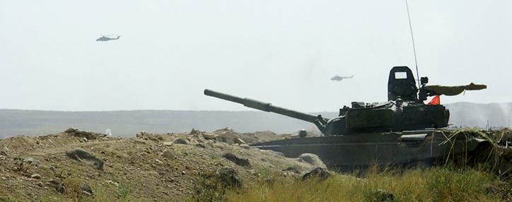 Степанакерт сообщил о передвижении танков на передовой со стороны Азербайджана