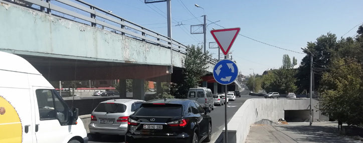 Правительство Армении приняло новые правила дорожного движения 