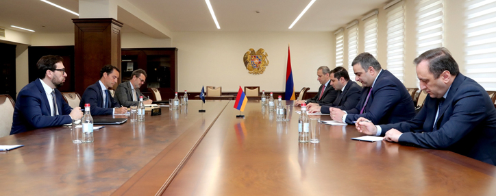 Папикян представил спецпредставителю генсека НАТО ситуацию с безопасностью в Арцахе