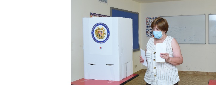 Центризбирком представил данные по 439 участкам: пятерка лидеров осталась без изменений