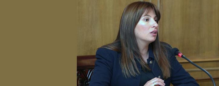 Оппозиционный депутат предлагает руководству Армении переехать в квартиры ради экономии