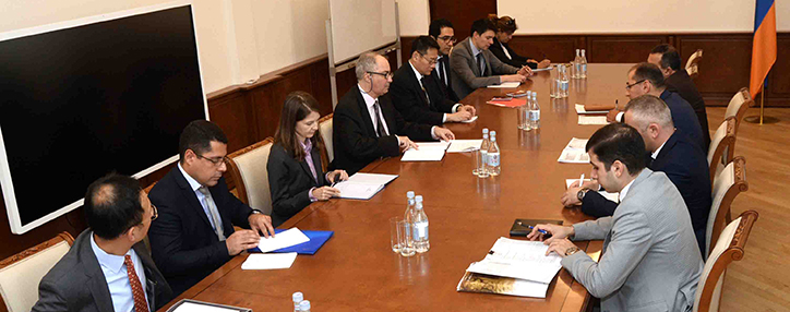 Глава Минфина Армении обсудил с МВФ макроэкономические показатели бюджета на 2018 год