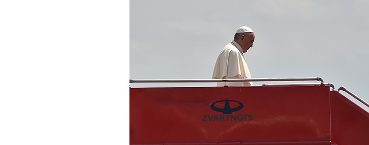 Папа Римский прибыл в Армению