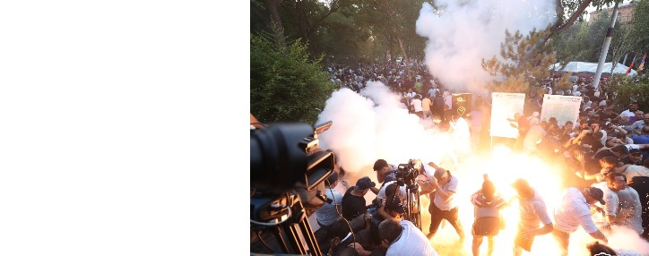 Премьер Армении назвал профессиональным и законным противодействие полиции протестующим