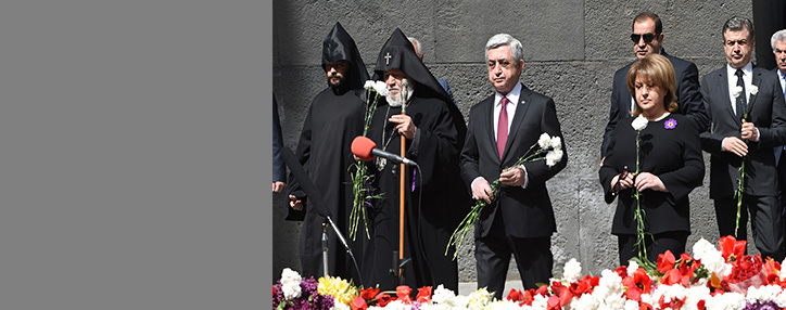 ՀՀ նախագահը ծաղկեպսակ է դրել Ծիծեռնակաբերդի հուշահամալիրի մոտ