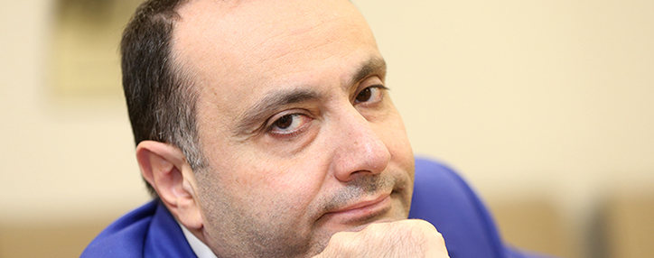 Тоганян рассказал о ситуации с соотечественниками и предупредил об ограничении работы дипмиссии