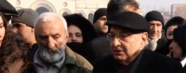 Երևանում ընդդիմությունը բողոքի զանգվածային ակցիա է կազմակերպել, Վազգեն Մանուկյանը նշեց ընդդիմության Ա և Բ պլանները (ՎԻԴԵՈ)