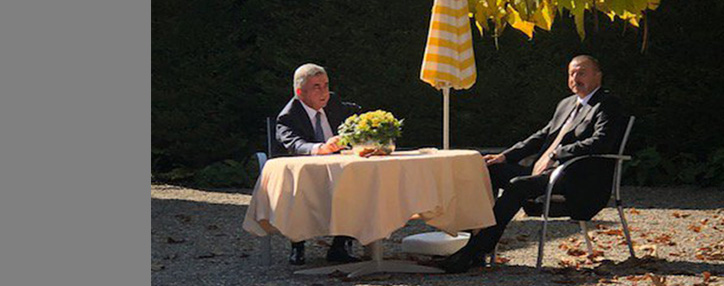 Встреча Саргсян-Алиев продолжается в формате тет-а-тет