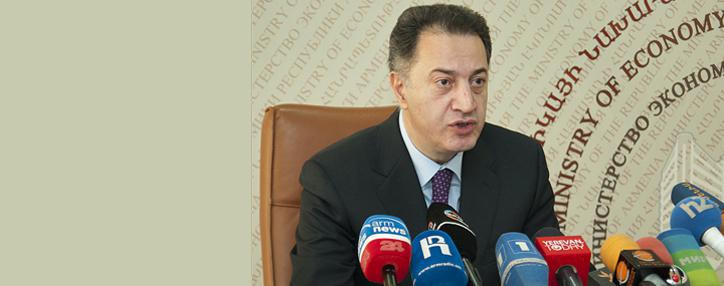 Правительство Армении применит все возможные инструменты для достижения запланированного роста экономики - Чшмаритян