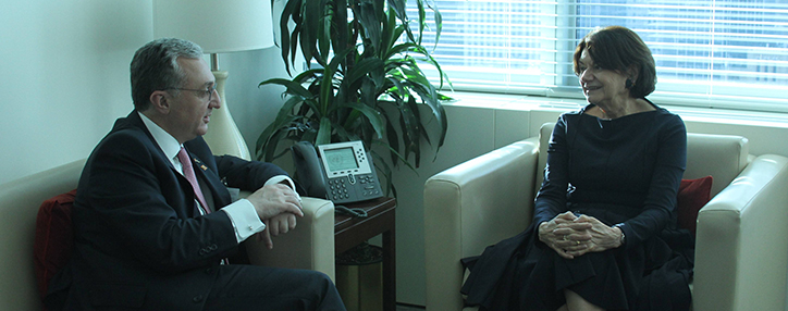 ԱԳ նախարարը Նյու Յորքում հանդիպել է ՄԱԿ գլխավոր քարտուղարի տեղակալ ԴիԿարլոյի հետ (ՎԻԴԵՈ)