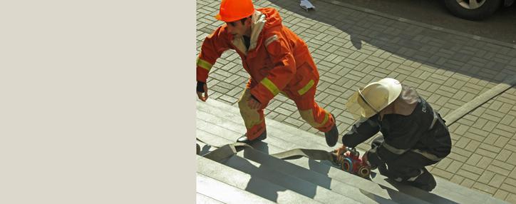 Резервуар с 700 тоннами бензина сгорел во время пожара в Ереване