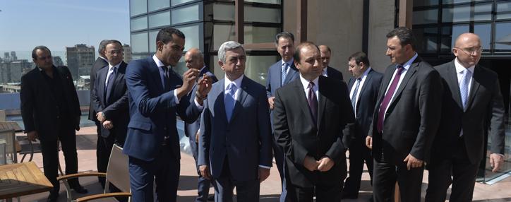 Президент Армении принял участие в открытии фешенебельной гостиницы Opera Suite Hotel