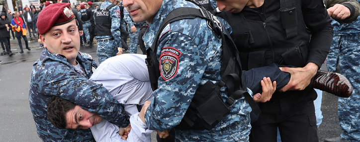 Pro-opposition activist Armen Grigorayn dies in courtroom.