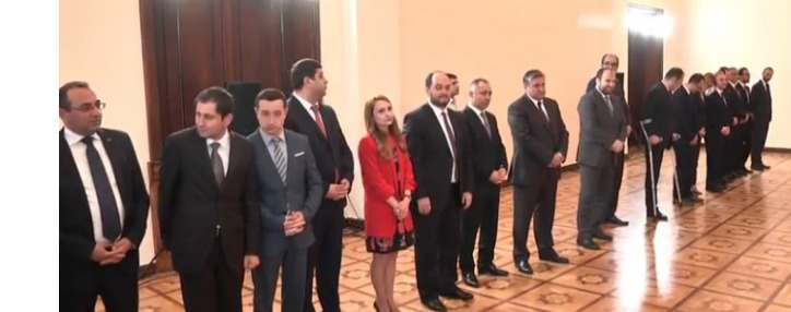 Members of new Armenian government sworn in as ministers