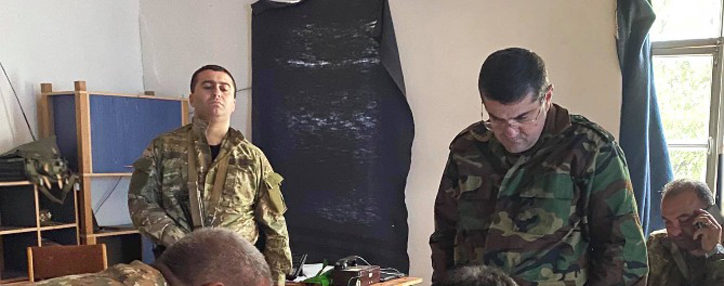 Президент Арцаха побывал на передовой и обсудил задачи с командованием