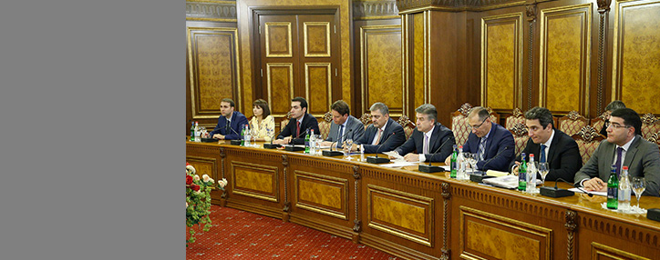 Government gets down to development of digital agenda 