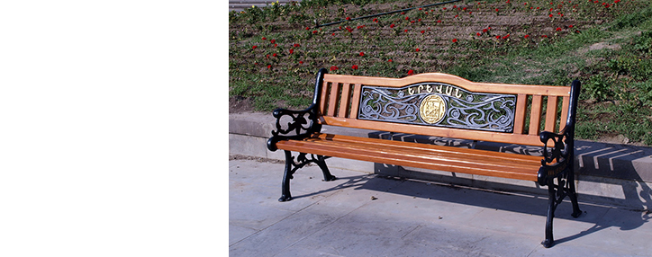 Երևանի քաղաքապետարանը կգնի անվանական նստարանների և աղբամանների նոր խմբաքանակ