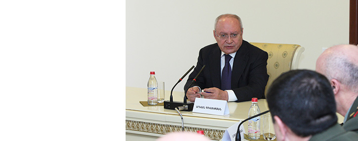 Դատախազությունը պահանջում է Աղվան Հովսեփյանից բռնագանձել 29 անշարժ գույք, 2,5 միլիարդ դրամ