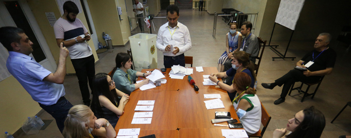 Центризбирком Армении представил итоги пересчета голосов на 16 избирательных участках