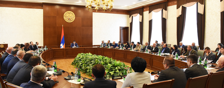 Арутюнян: никакой документ о статусе Арцаха на данном этапе не обсуждается