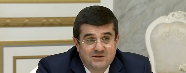 Президент Арутюнян: необходимо встать рядом с Арцахом и предотвратить новую общенациональную трагедию 