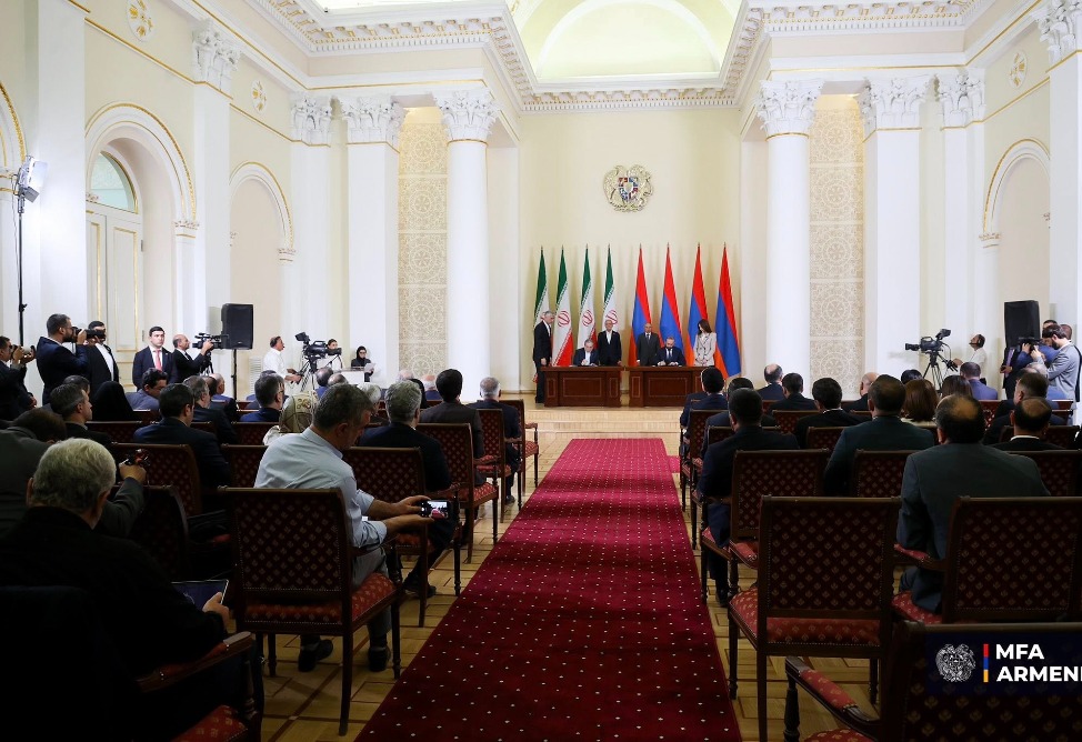 Հայաստանի և Իրանի միջև ստորագրվեցին մի շարք փաստաթղթեր 