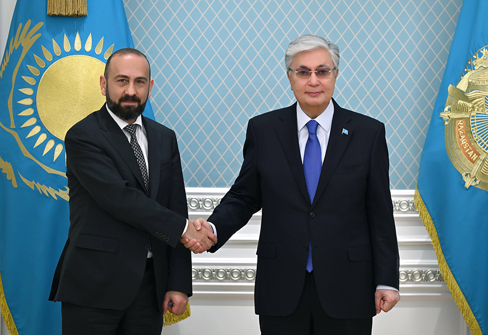Mirzoyan and Tokayev discuss joint initiatives in the field of economics and innovation 