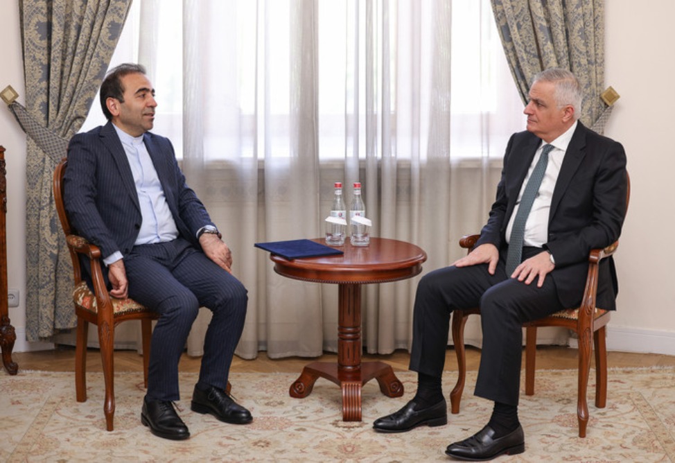 Armenia's Deputy Prime Minister Discusses Cooperation in Energy, Logistics, and Trade with Iranian Ambassador