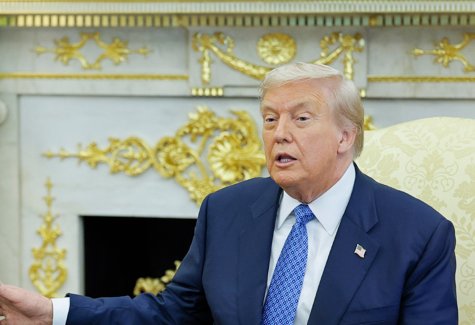 США готовы ввести повышенные пошлины на товары из Китая - Трамп