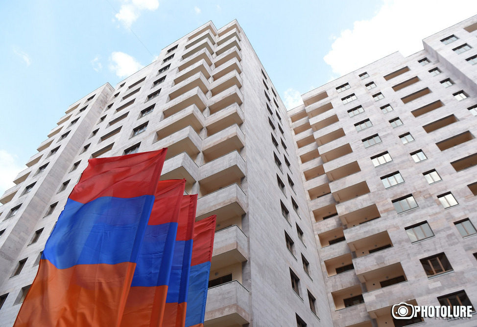 Глава ЦБ не видит дополнительных рисков на рынке недвижимости Армении