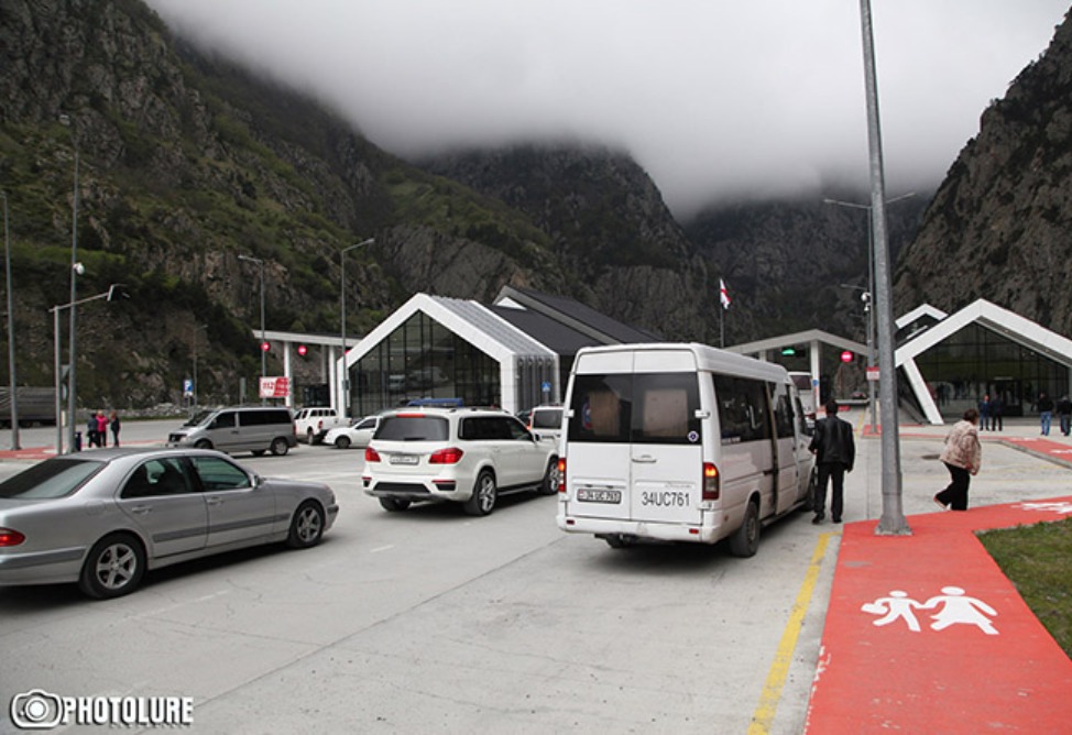 На КПП "Верхний Ларс" с 1 октября запускается электронная система бронирования