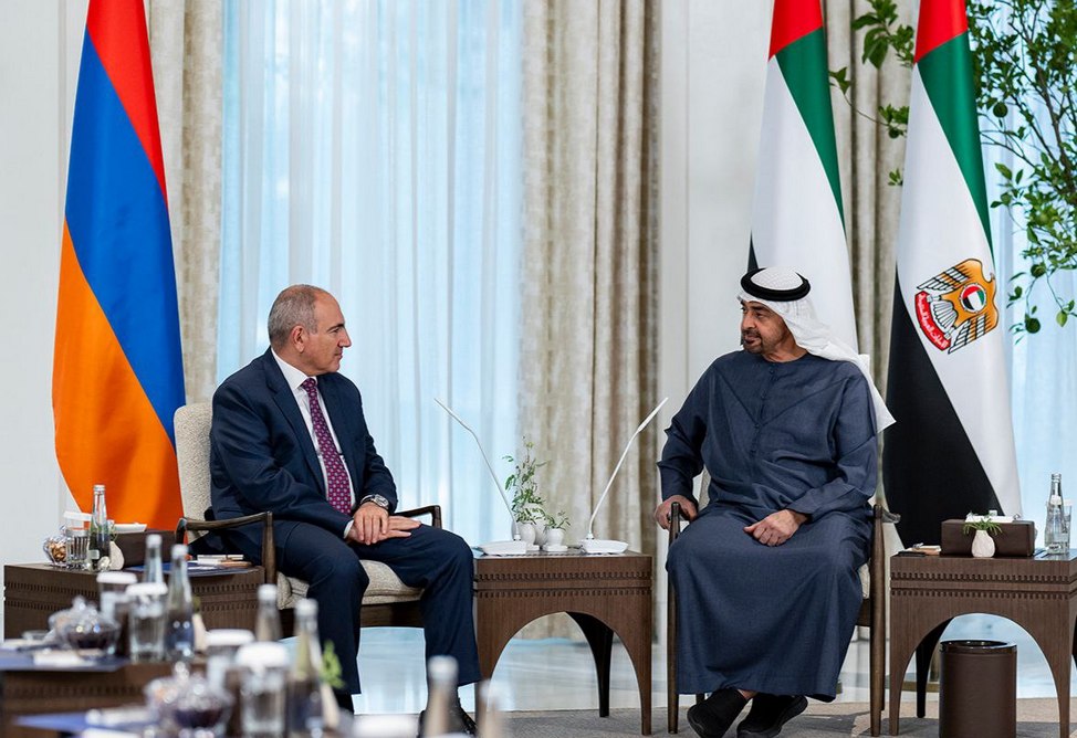 Президент ОАЭ и премьер Армении обозначили возможности сотрудничества в экономической и гуманитарной сферах 