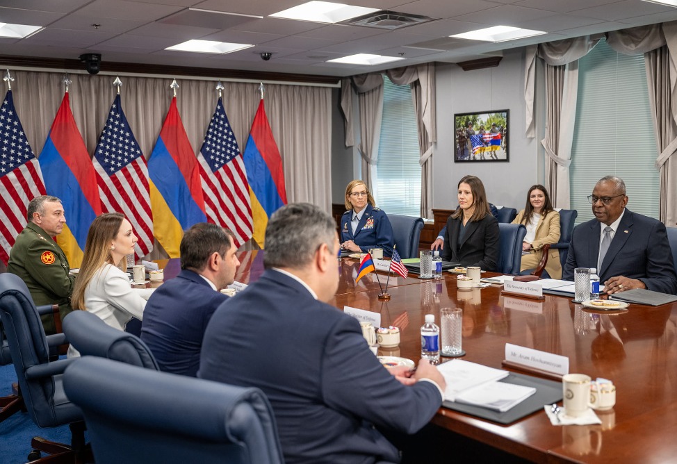 Պապիկյանն այցելել է Պենտագոն․ ԱՄՆ պաշտպանության քարտուղարի հետ քննարկել է ՀՀ ԶՈՒ բարեփոխումները