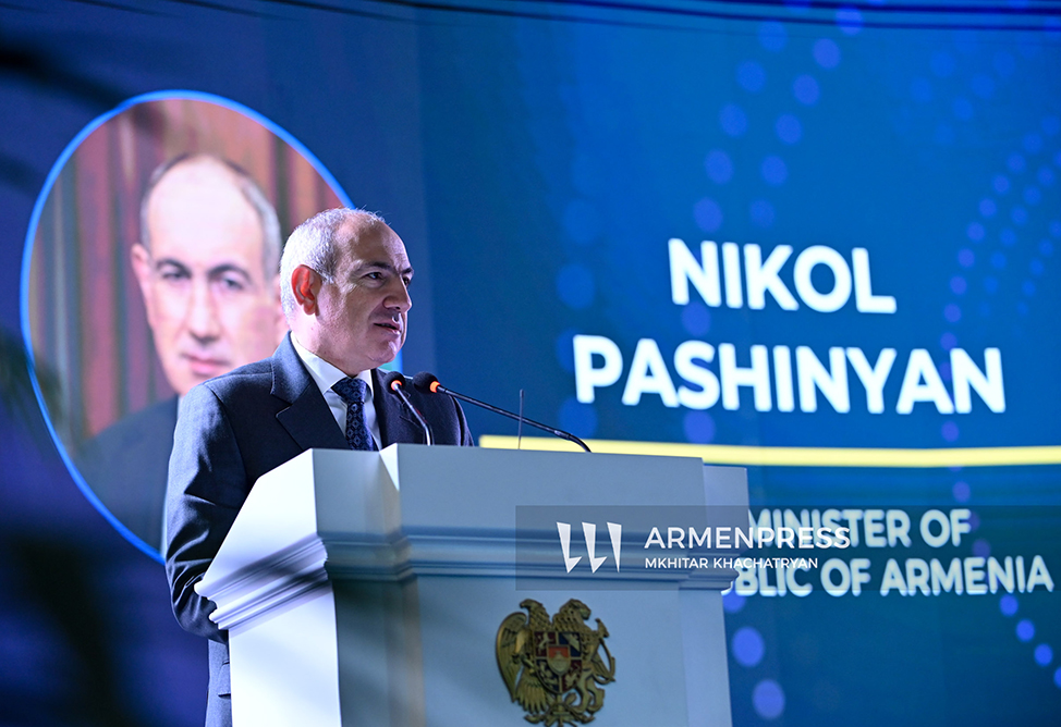 Пашинян поедет на форум "Шелковый путь" в Тбилиси