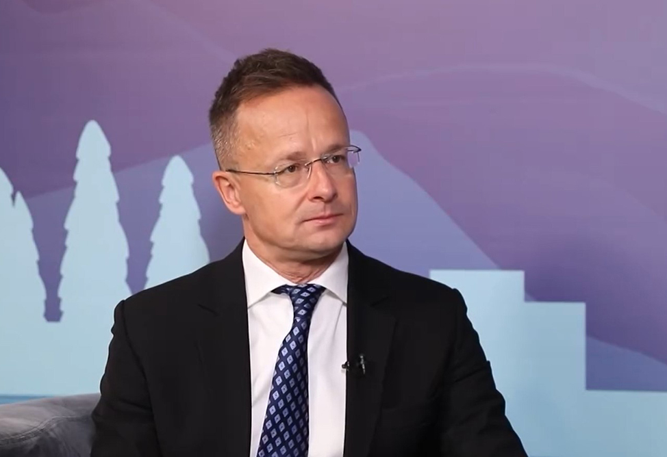 Венгерская авиакомпания откроет базу в ереванском аэропорту – Сийярто 