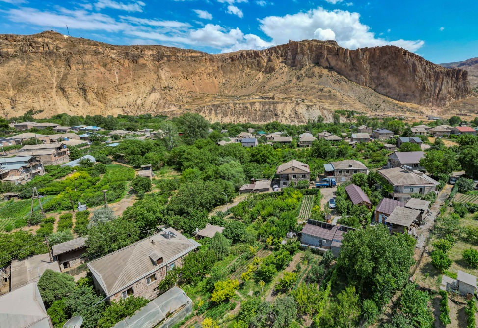 Stepanyans' Gastro Yard в Арени: семейный бизнес с нуля (ВИДЕО)