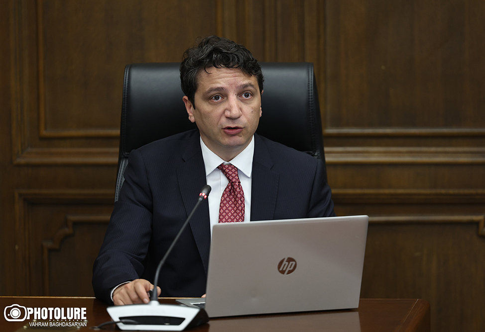 Спад числа туристов и денежных переводов в Армении в 2024 году обусловлен фактором России – Минфин