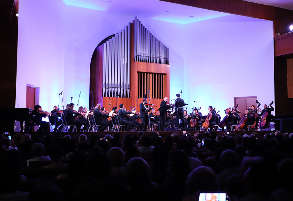 Всемирно известные музыканты и армянские любители музыки под одной крышей: Америабанк рядом с Kapan Fest (ВИДЕО)